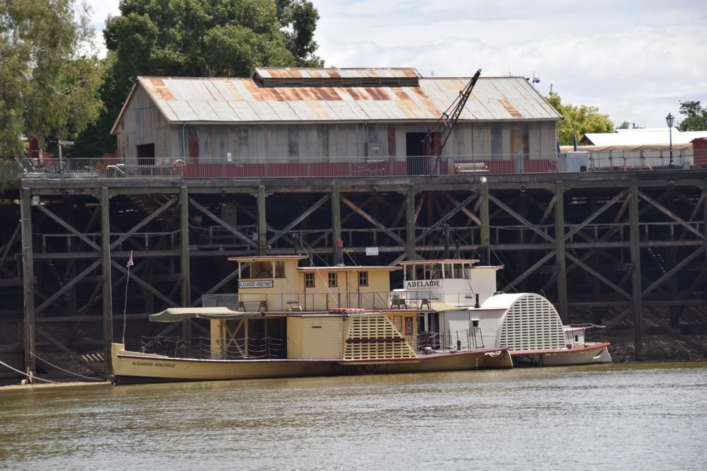 Big River Motel Echuca Moama Exterior photo
