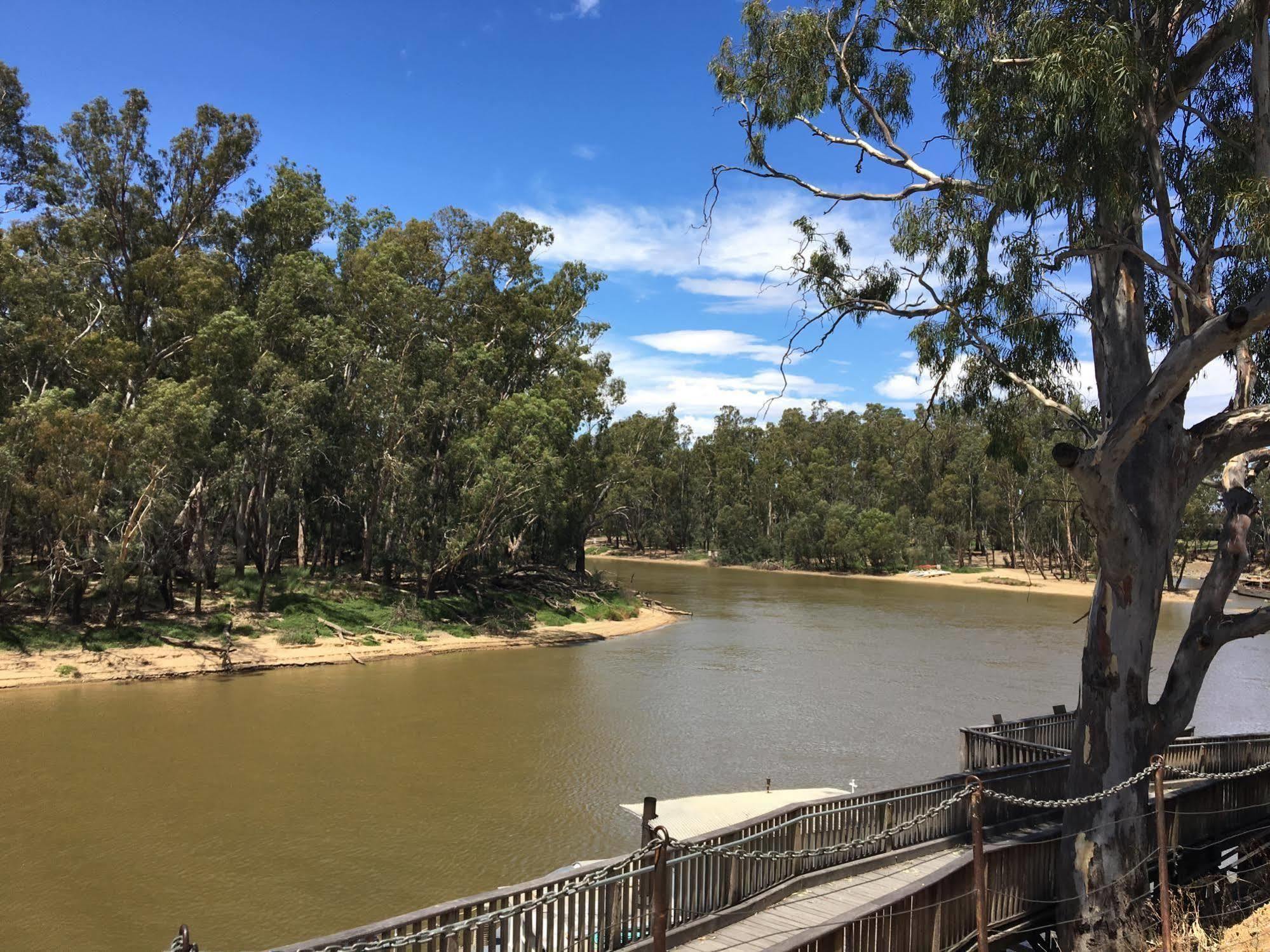 Big River Motel Echuca Moama Exterior photo